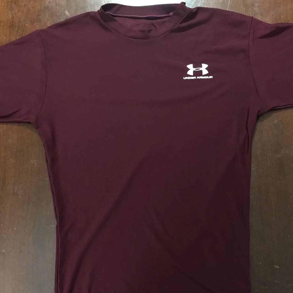 Under Armour burgundy T-Shirt